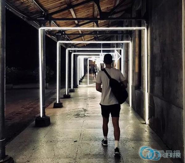 ����Ŵ�ͼƬ